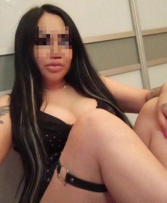 💋 Я создам незабываемую и страстную атмосферу, которая оставит тебе только самые приятные воспоминания. Мои услуги предлагают широкий выбор возможностей - от классического секса до эротического массажа. Обладая умопомрачительной внешностью и изящным телом, я удовлетворю все твои желания и тебе захочется вернуться ко мне снова и снова. 🌟 Живу в Москве и всегда готова встретиться с тобой для незабываемого удовольствия. Посмотри мои фото и оцени мою красоту самостоятельно. 💃 Не стесняйся и позвони мне прямо сейчас, чтобы начать наше приключение! 💕 Аличка
